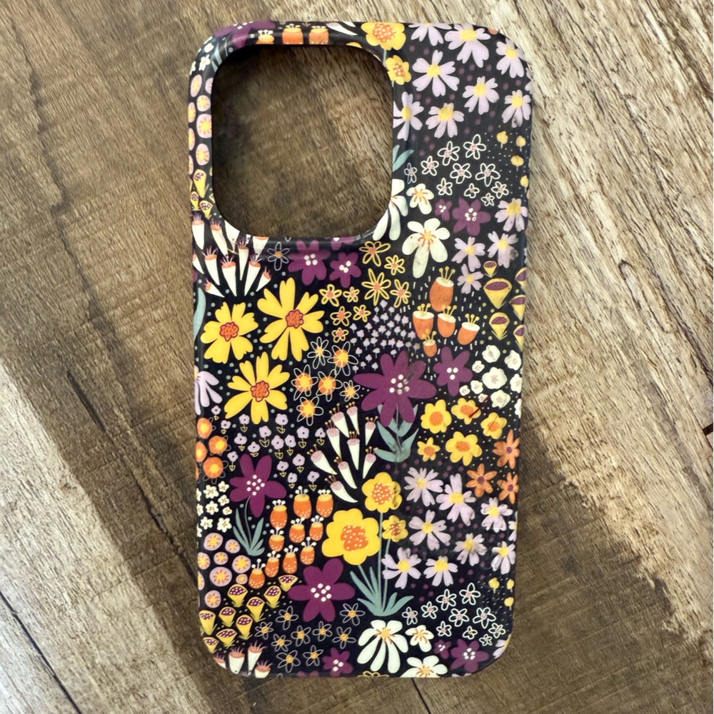 Casely Floral Pattern IPhone 14 Pro Case - Black and Purple
